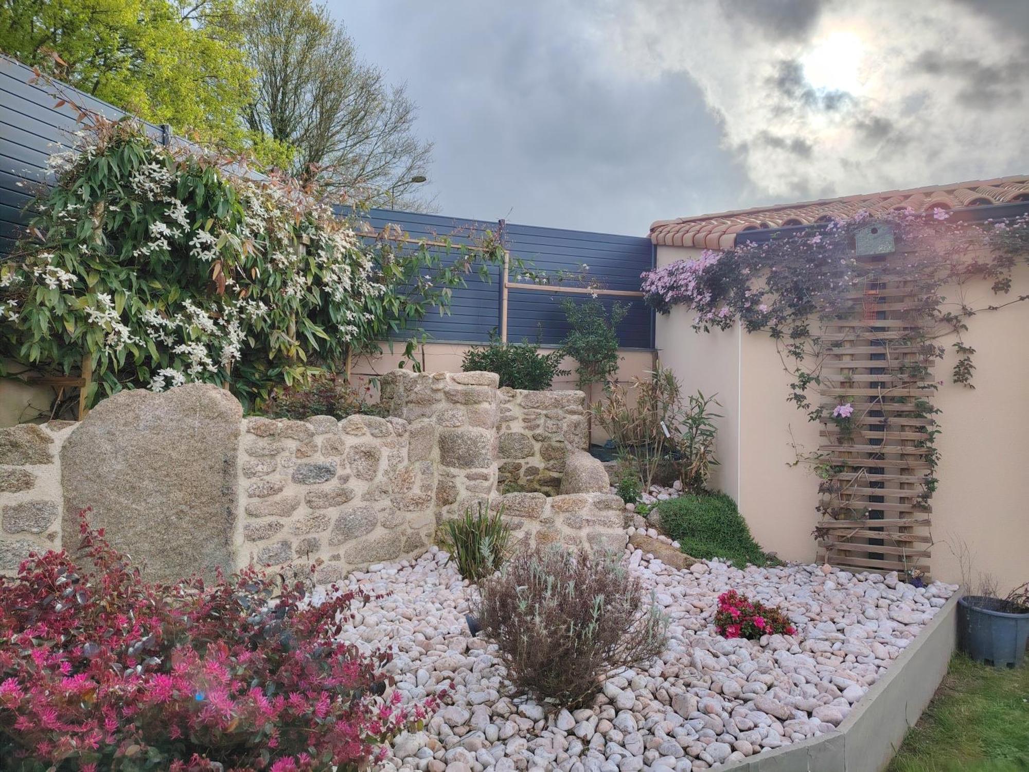 La Roche Molive Hotel Chavagnes-en-Paillers Exterior foto
